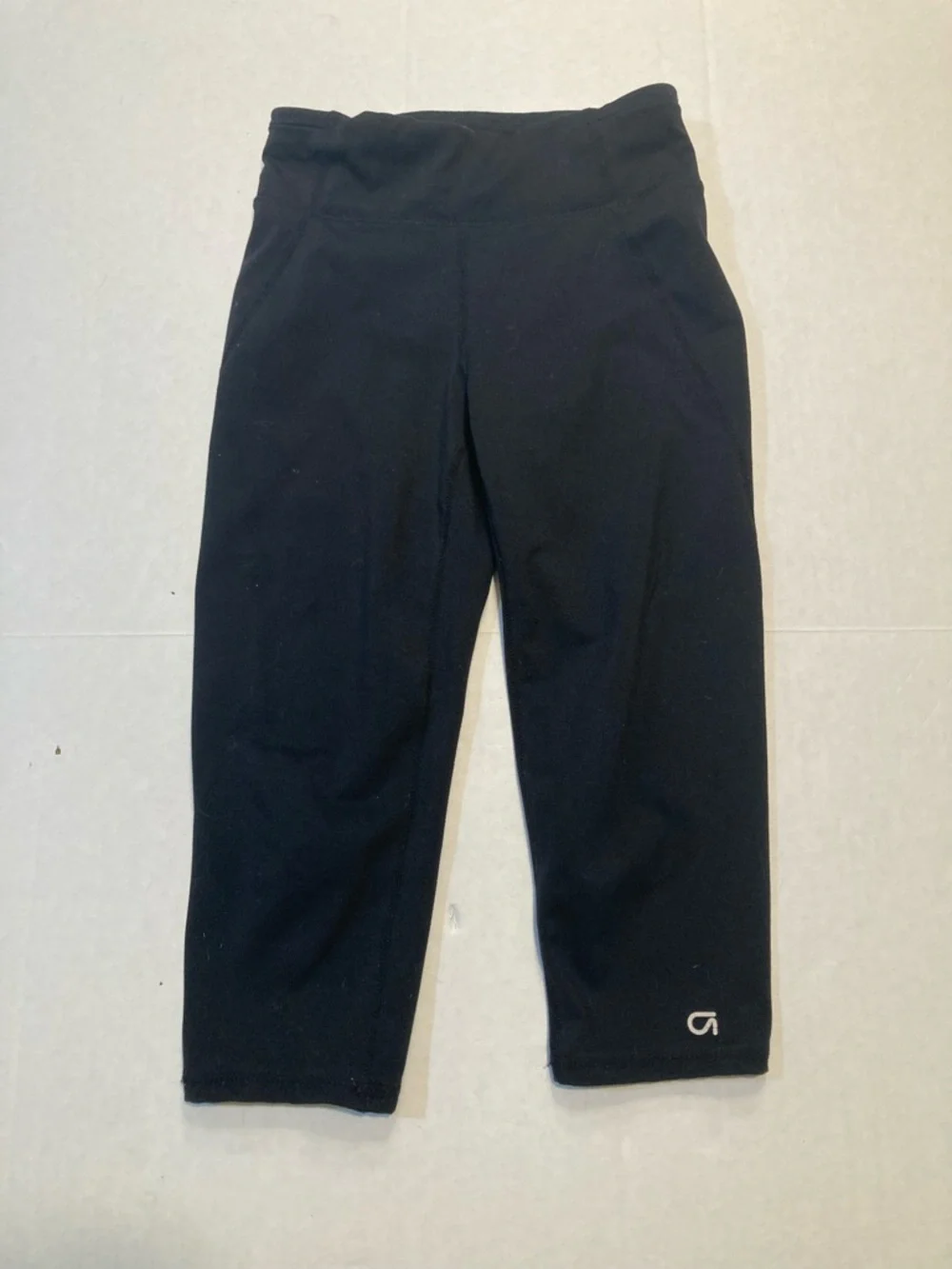 Old Navy GapFit 🟣 Size 7 Bundle of Jeans and Capri Leggings